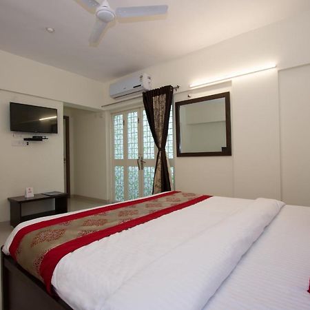 Oyo 9052 Leisurely Abode Hotel Khadki Exterior photo