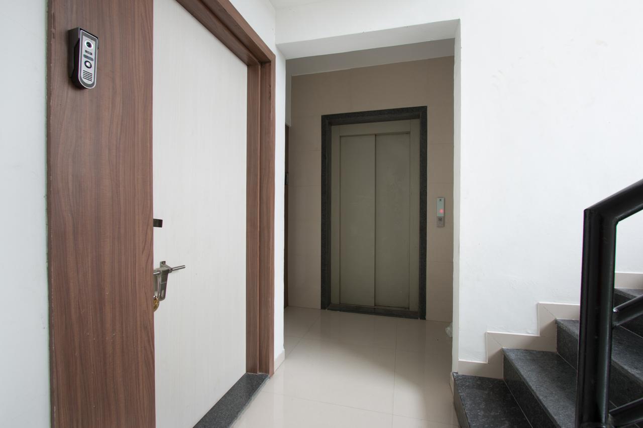 Oyo 9052 Leisurely Abode Hotel Khadki Exterior photo